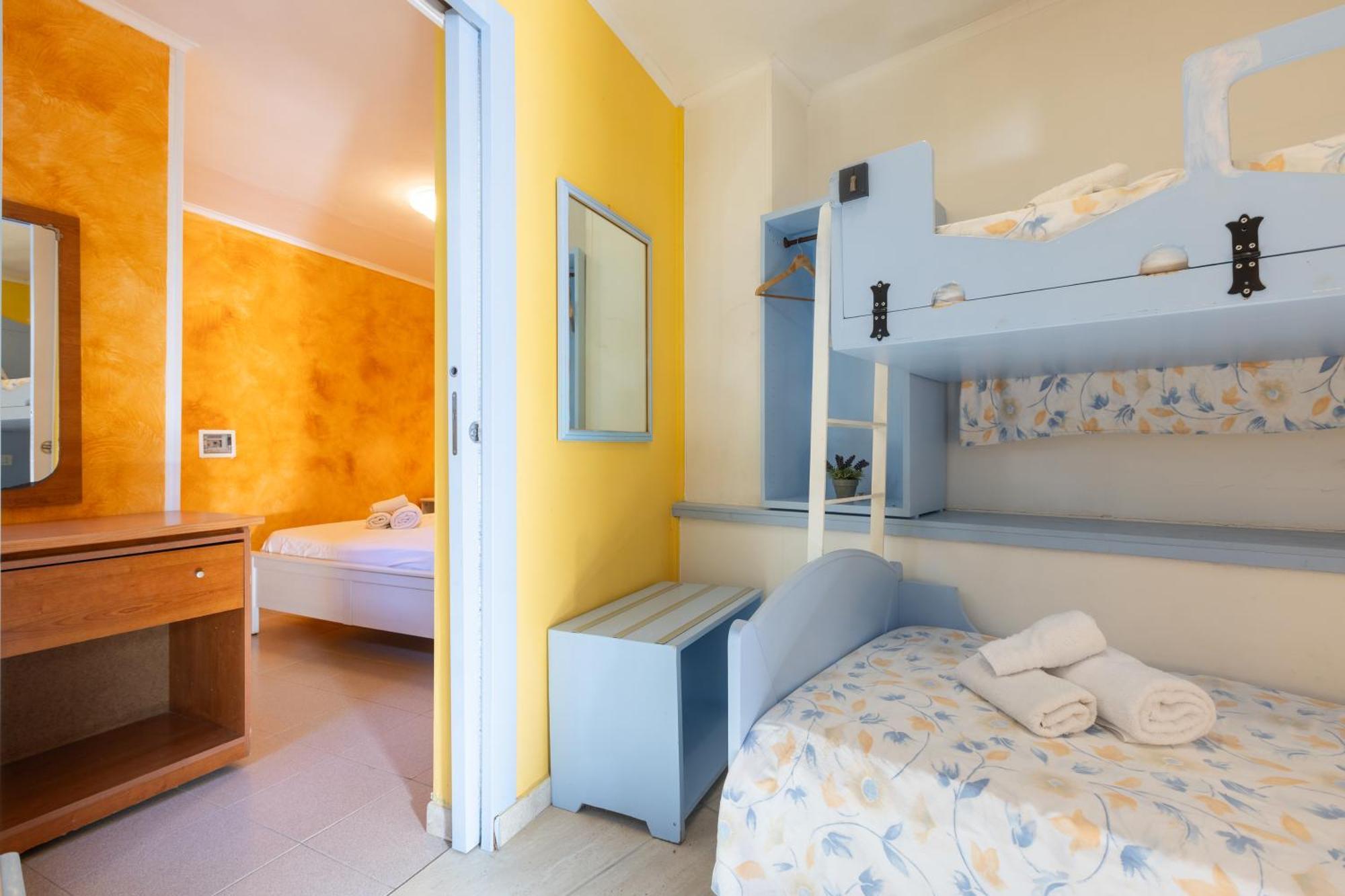 Aparthotel Vacanze Paradiso - Oasi Di Tranquillita Con Piscina E Giardino A 10 Min Dal Mare 3*