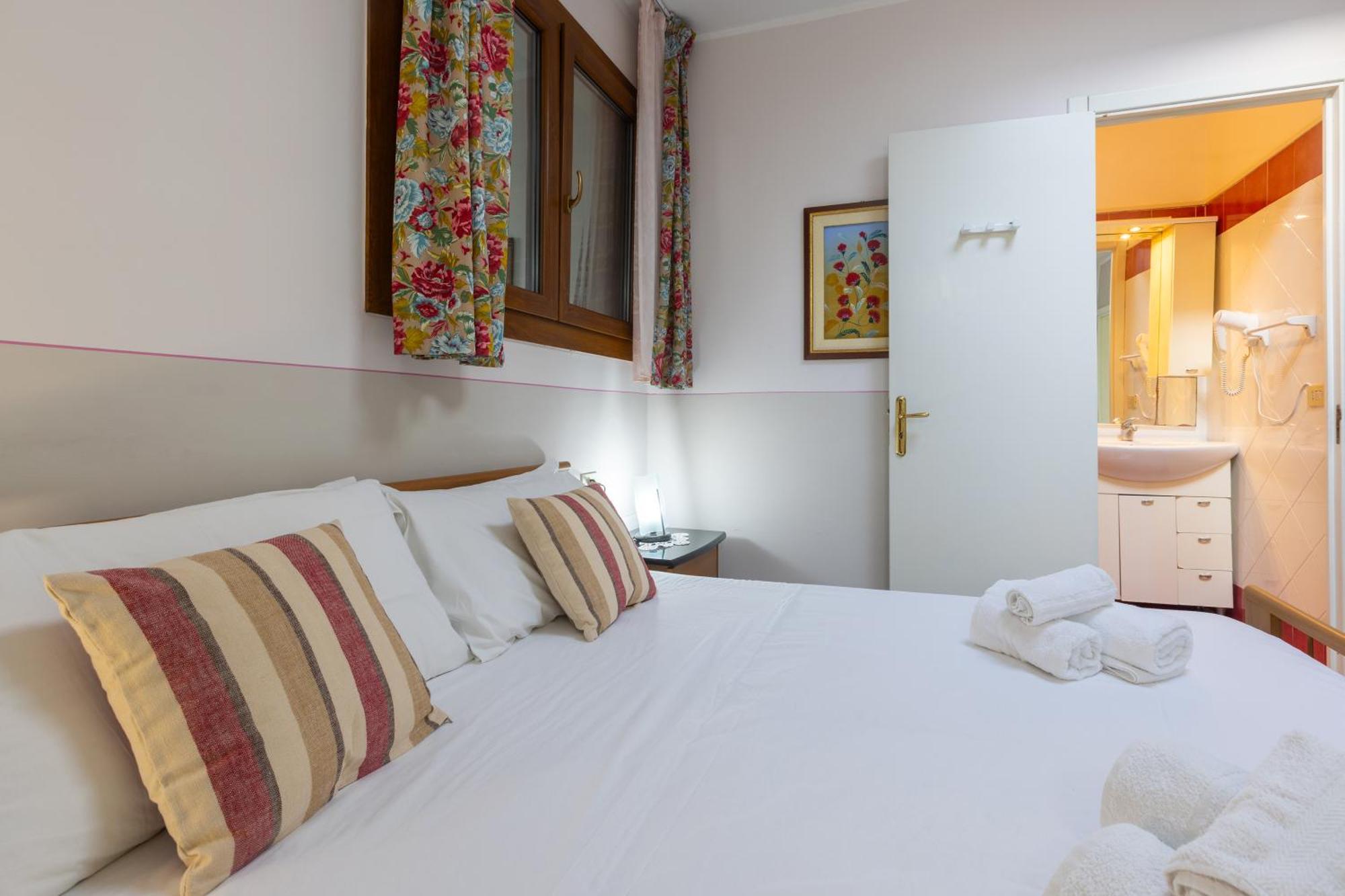 Vacanze Paradiso - Oasi Di Tranquillita Con Piscina E Giardino A 10 Min Dal Mare 3*