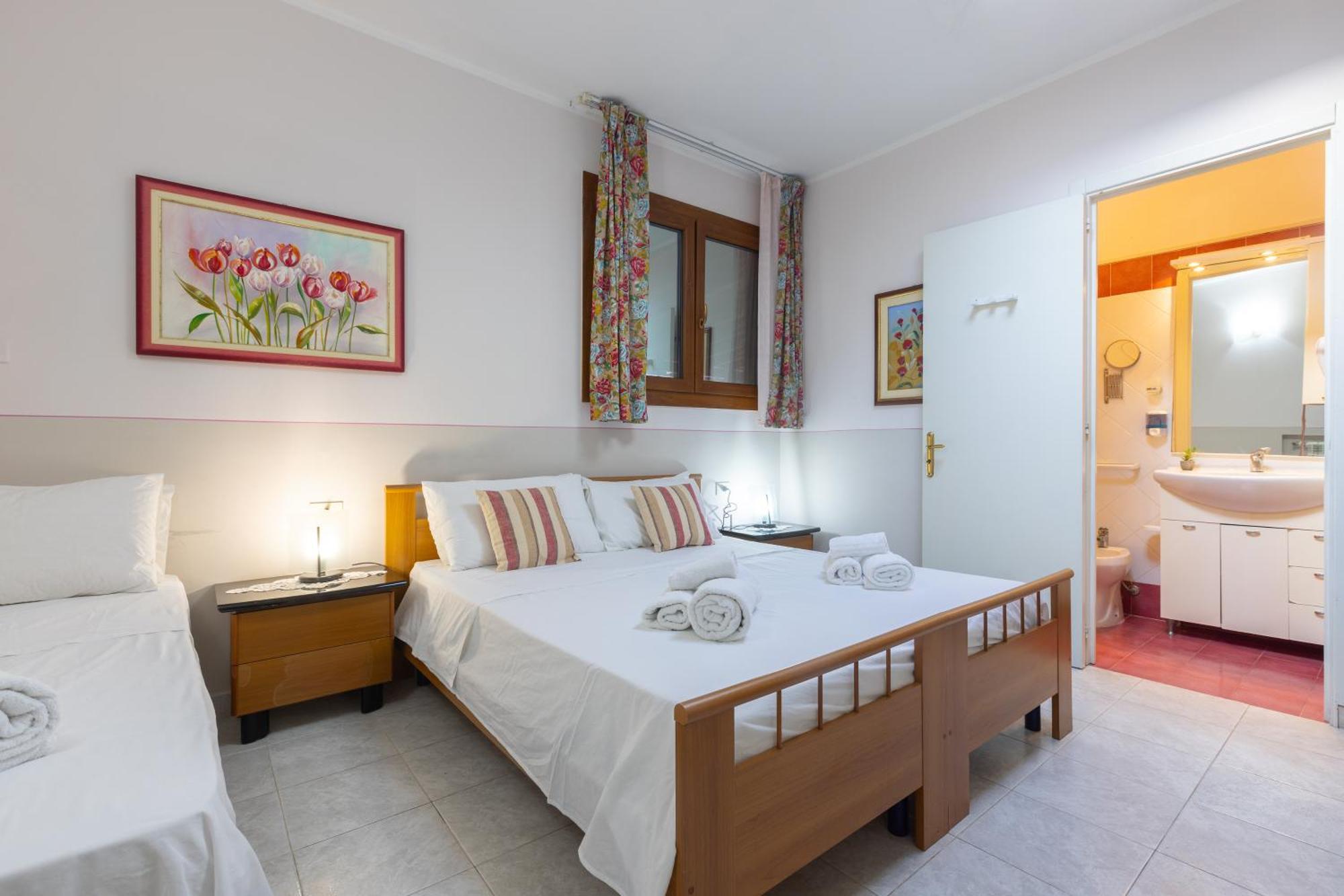 Vacanze Paradiso - Oasi Di Tranquillita Con Piscina E Giardino A 10 Min Dal Mare