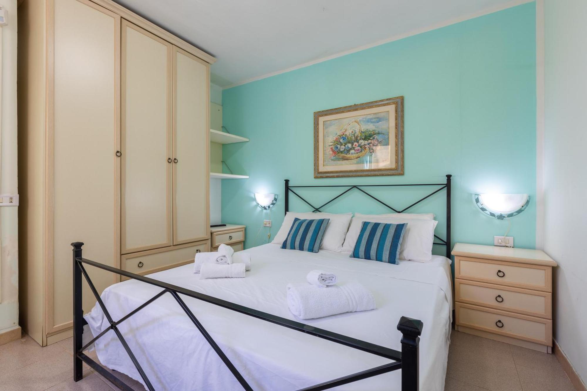 Aparthotel Vacanze Paradiso - Oasi Di Tranquillita Con Piscina E Giardino A 10 Min Dal Mare
