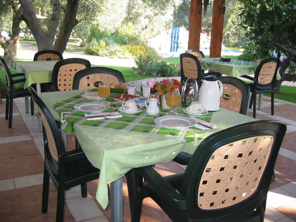 Vacanze Paradiso - Oasi Di Tranquillita Con Piscina E Giardino A 10 Min Dal Mare 3*